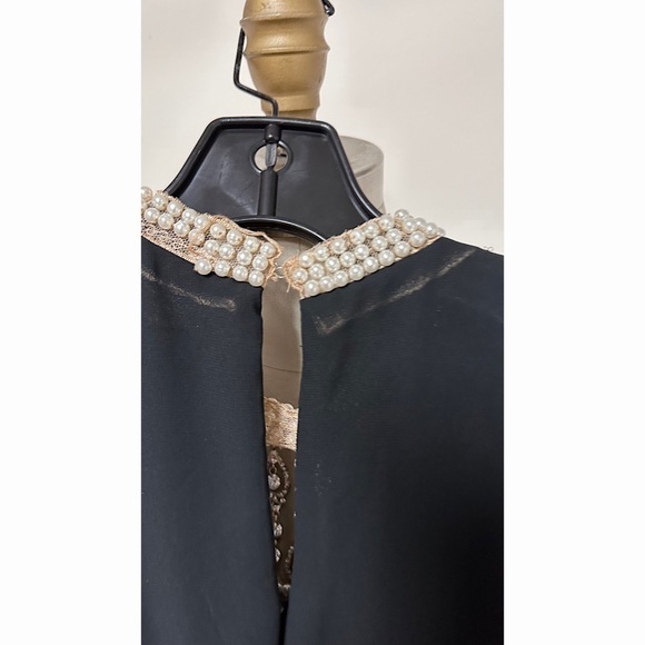 BLACK with Pearl Detail - Picture 4 of 5